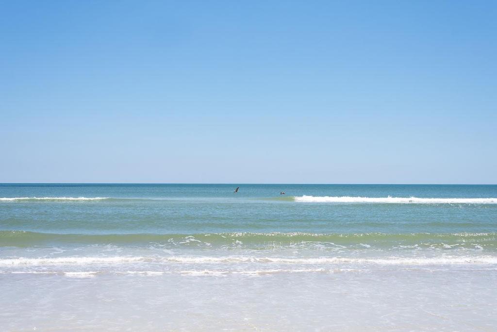 Bright New Beach House -- 2 blocks to beach! - image 2