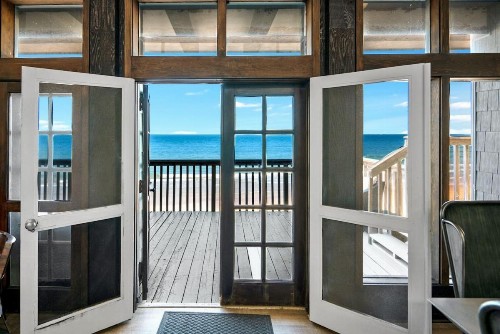 Oceanfront Bliss! Beach Club Beach Gear Balconies! - image 8
