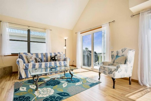 Oceanfront Dunes Cozy Beach House BBQ + Pet Friendly! - image 6