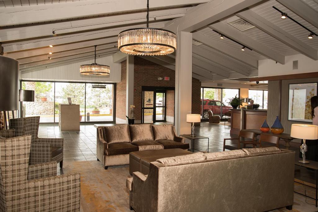 Pheasant Run Resort - image 2