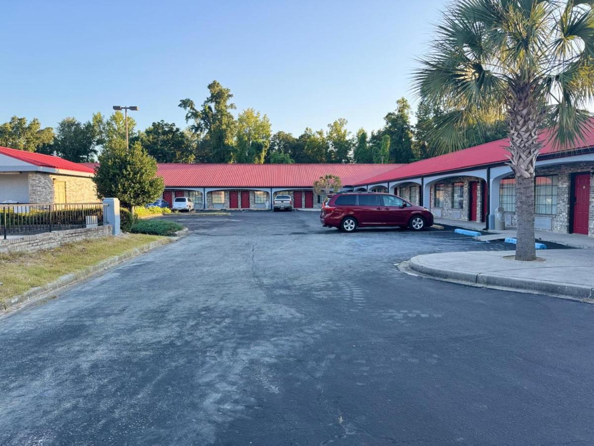 Country Hearth Inn And Suites Saint George - image 3