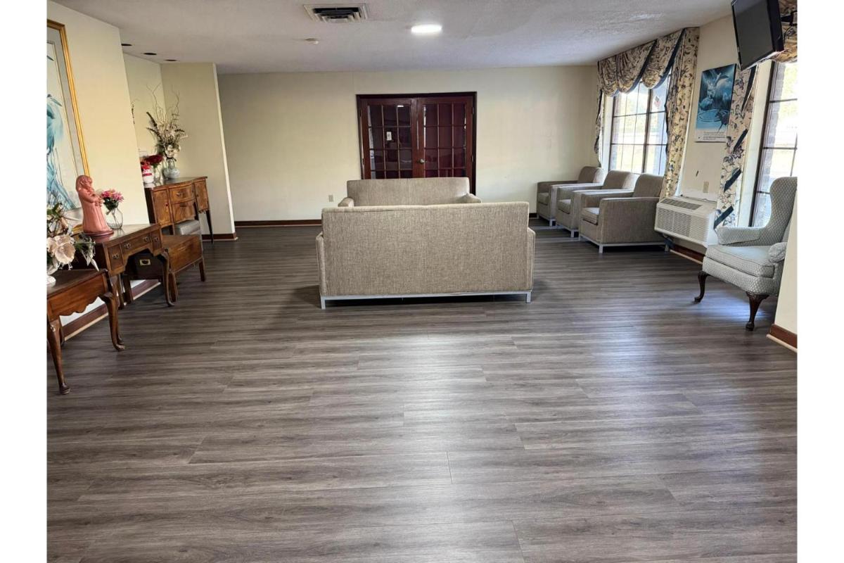 Country Hearth Inn And Suites Saint George - image 4