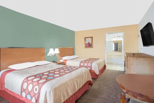 Super 8 by Wyndham St. George UT - image 17