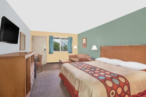 Super 8 by Wyndham St. George UT - image 18