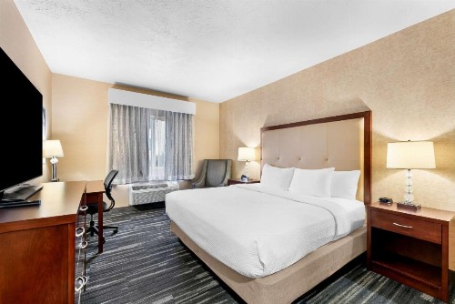 Best Western Plus Abbey Inn - image 10