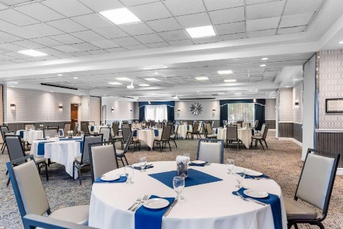 Best Western Plus Abbey Inn - image 20