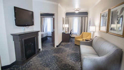 Best Western Plus Abbey Inn - image 22