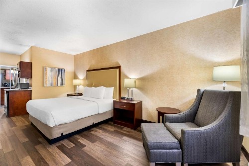 Best Western Plus Abbey Inn - image 29