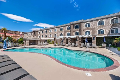 Best Western Plus Abbey Inn - image 3