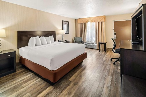 Best Western Coral Hills - image 15