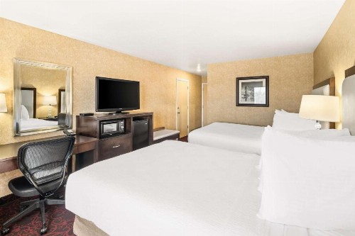 Best Western Coral Hills - image 16