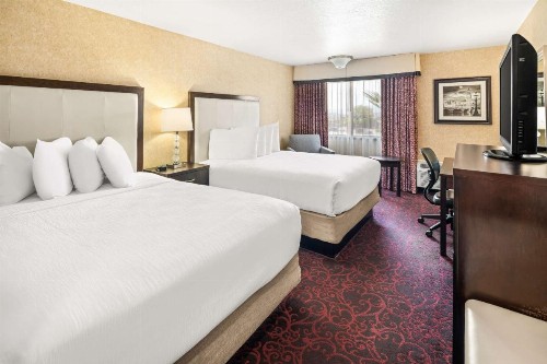 Best Western Coral Hills - image 17