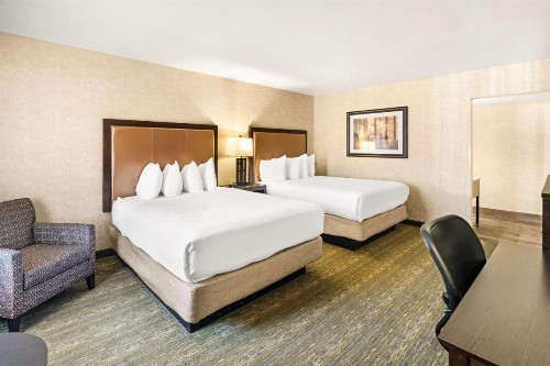 Best Western Coral Hills - image 18
