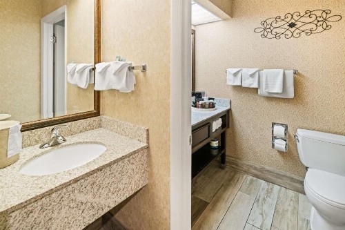 Best Western Coral Hills - image 46