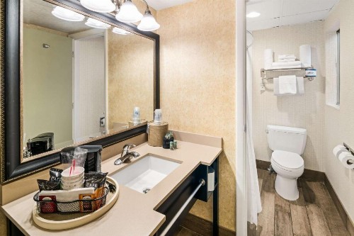 Best Western Coral Hills - image 48