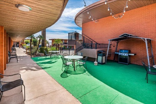 Best Western Coral Hills - image 50