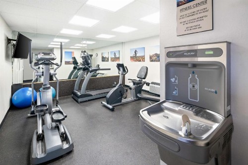 Best Western Coral Hills - image 6