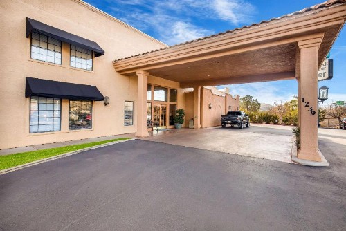 Clarion Suites St George - Convention Center Area - image 34