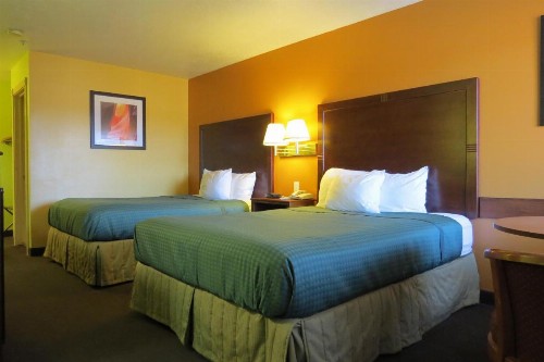 America's Best Inn & Suites Saint George - image 10