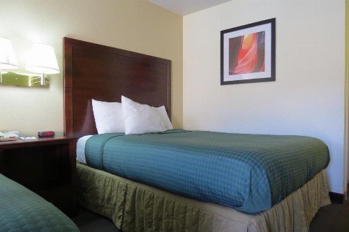 America's Best Inn & Suites Saint George - image 2