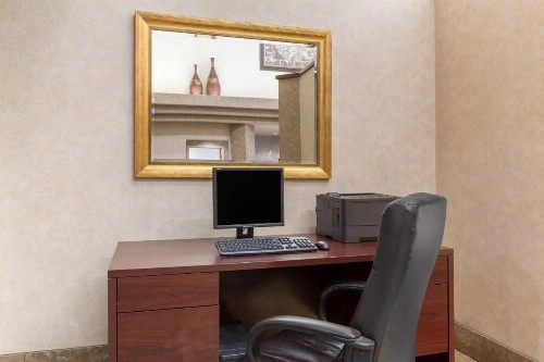 Ramada by Wyndham St George - image 21