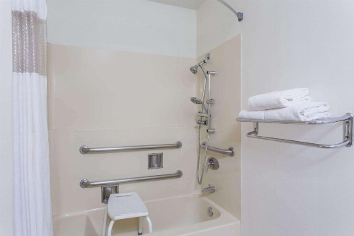Ramada by Wyndham St George - image 23