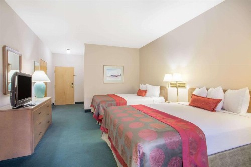 Ramada by Wyndham St George - image 28