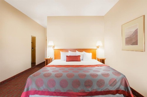 Ramada by Wyndham St George - image 33