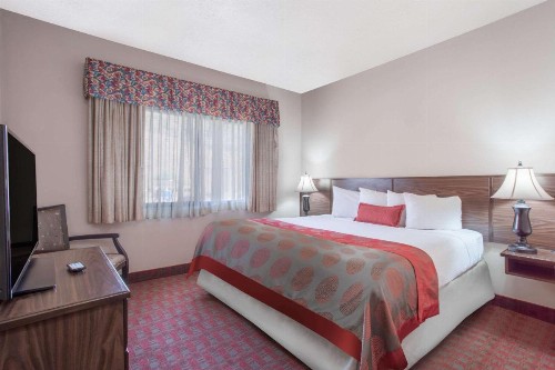 Ramada by Wyndham St George - image 40