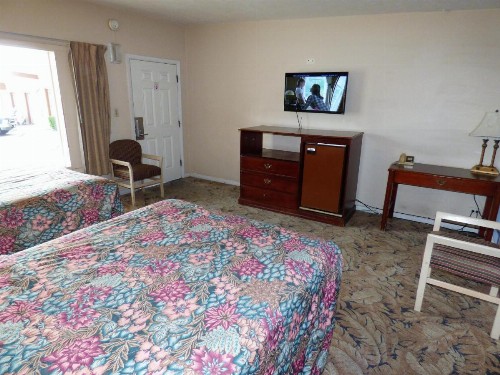 Sands Motel - image 10