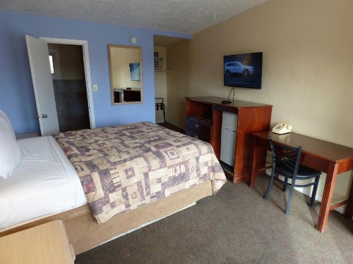 Sands Motel - image 14