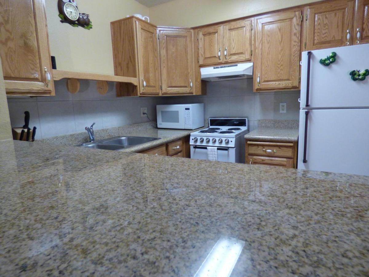Coronada Inn & Suites - image 7