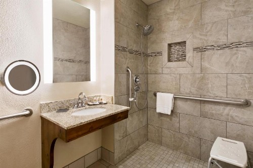 La Quinta by Wyndham St. George - image 13