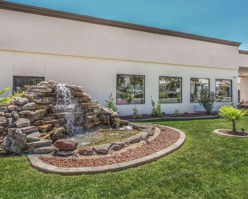 Econo Lodge Saint George - image 6