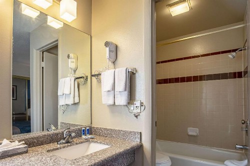 Rodeway Inn Saint George - image 17