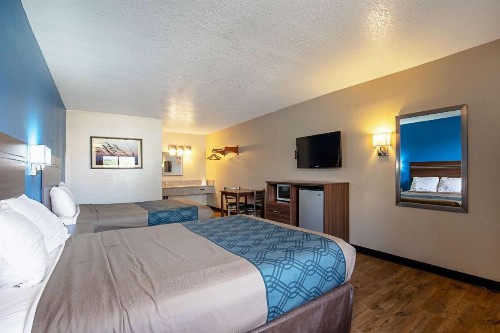 Rodeway Inn Saint George - image 4