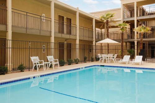 Days Inn by Wyndham St. George - image 22