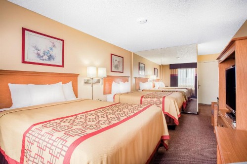 Days Inn by Wyndham St. George - image 23