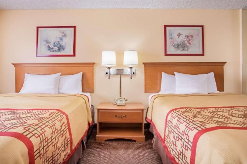 Days Inn by Wyndham St. George - image 29