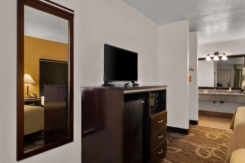 Quality Inn Saint George South Bluff - image 22
