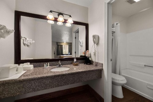 Quality Inn Saint George South Bluff - image 23