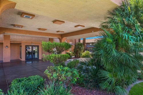 Quality Inn Saint George South Bluff - image 6