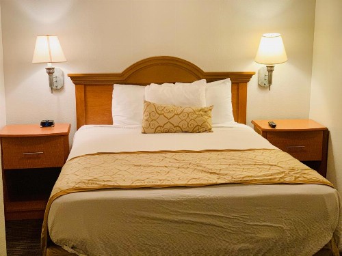 St. George Inn and Suites - image 13