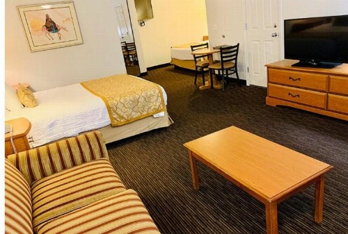 St. George Inn and Suites - image 35