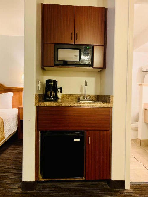 St. George Inn and Suites - image 4