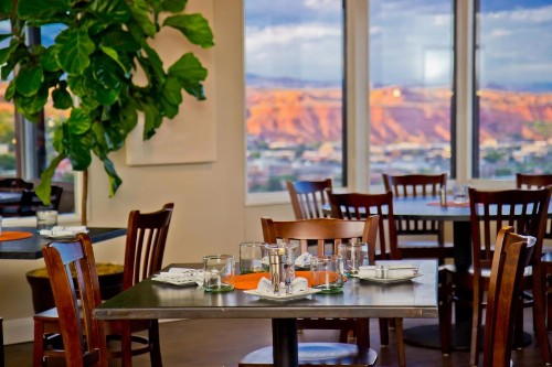 Inn On The Cliff - image 20