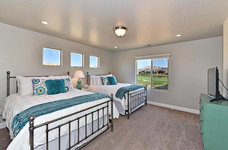 Luxury At The Ledges - image 7
