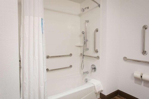 Hampton Inn & Suites St. George - image 6