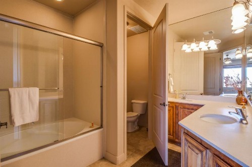 3BD/2B Sunset Views in the Desert - image 4