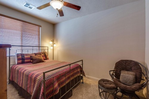 3BD/2B Sunset Views in the Desert - image 7